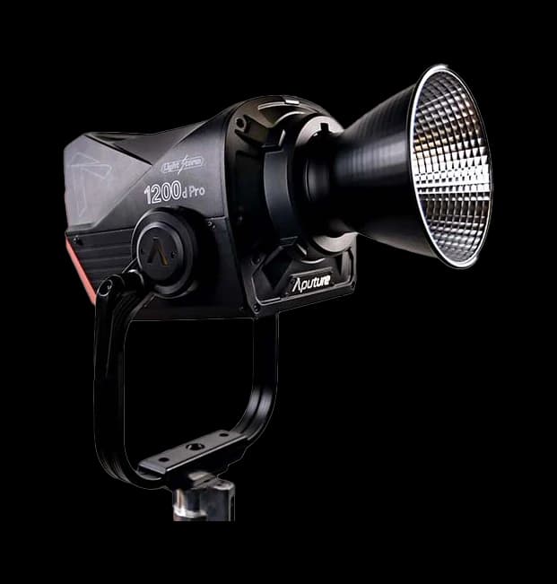 Aputure 1200d Pro LED